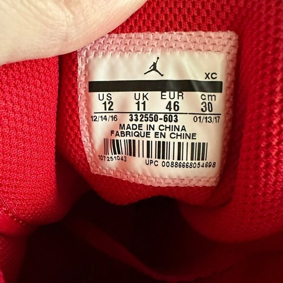 Nike Air Jordan 1 Retro High Red Suede -12 - Picture 8 of 13